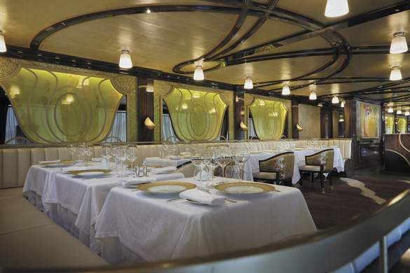 Regent Seven Seas EXPLORER Chartreuse 0.jpg